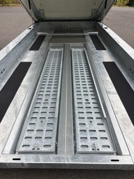 Brian James Trailers | Race Shuttle 3 | 4.70m x 1.95m | 3000kg
